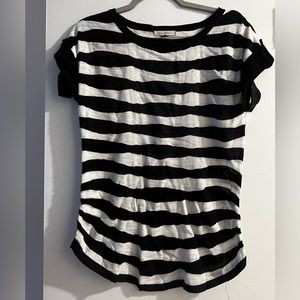 Black and white striped knit, Roz and Ali short sleeve sweater.